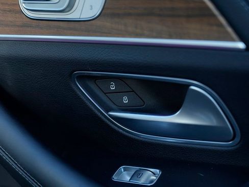 Used 2024 Mercedes-Benz GLS 580 4MATIC image 38