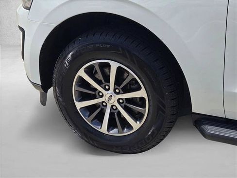 Used 2020 Ford Expedition XLT AWD/4WD image 23