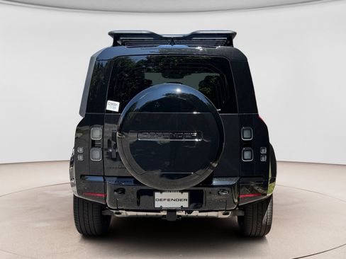 New 2026 Land Rover Defender 110 X-Dynamic SE AWD/4WD image 4