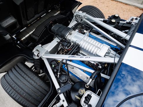 Used 2006 Ford GT image 93