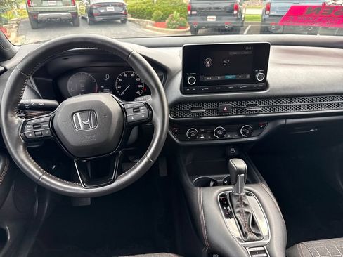 Certified 2025 Honda HR-V Sport image 22