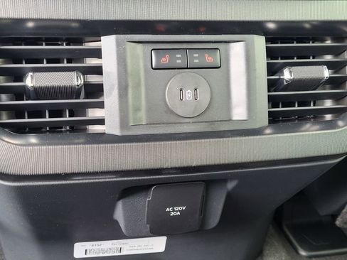 New 2026 Ford F350 Platinum image 33