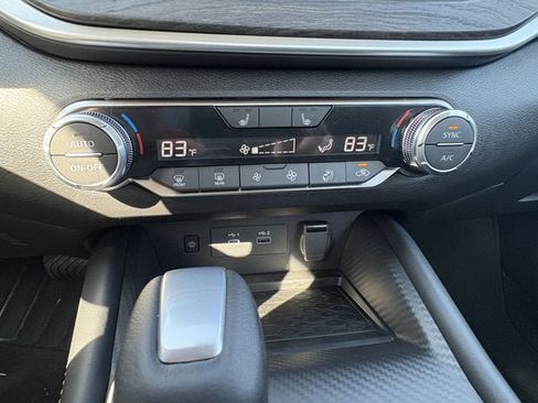 New 2025 Nissan Altima 2.5 SL FWD image 21
