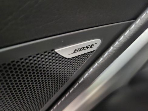 Used 2018 Chevrolet Corvette Stingray Coupe w/ Carbon Flash Badge Package image 15