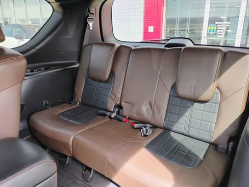 Used 2019 Nissan Armada Platinum w/ Captain's Chairs Package image 14