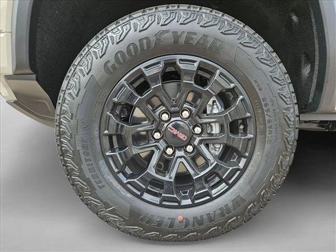 New 2026 GMC Canyon Elevation w/ Convenience Package RWD image 10