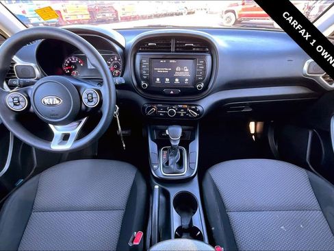 Used 2021 Kia Soul LX image 7