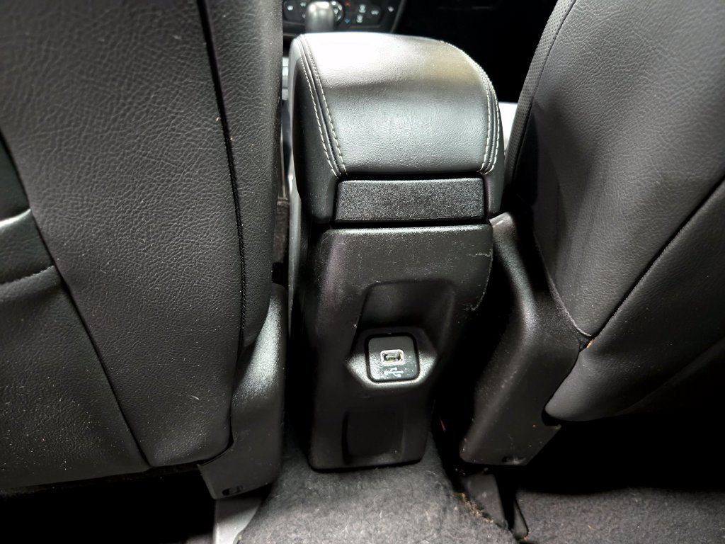 Used 2023 Jeep Renegade Limited w/ Sun/Sound Group AWD/4WD image 35