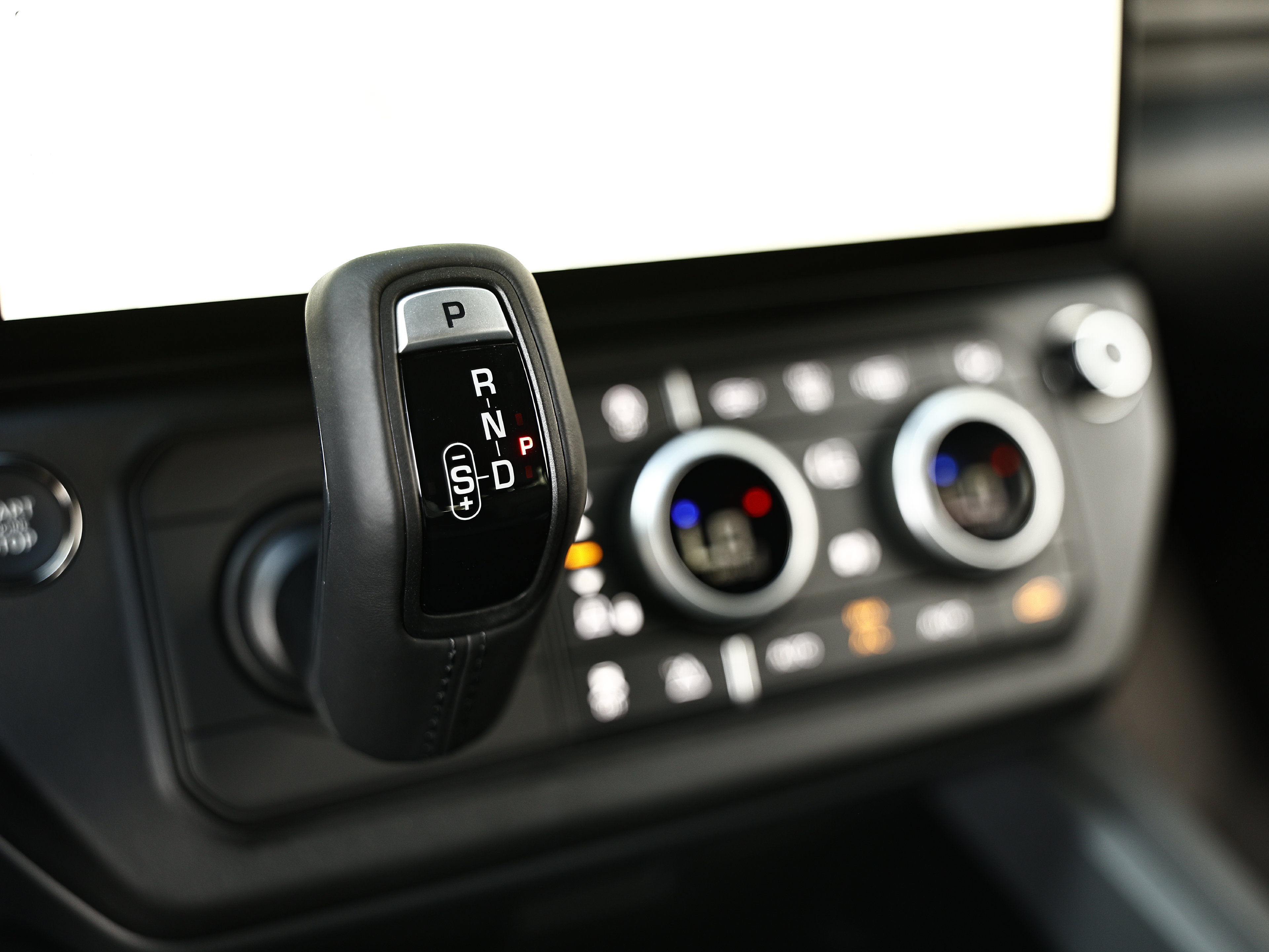 New 2026 Land Rover Defender 110 X-Dynamic SE AWD/4WD image 47