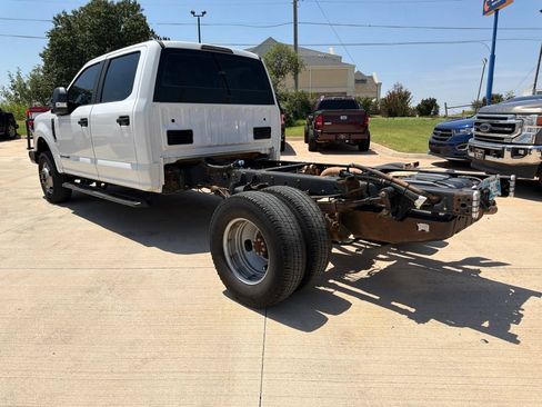 Used 2018 Ford F350 XL w/ Power Equipment Group AWD/4WD image 4