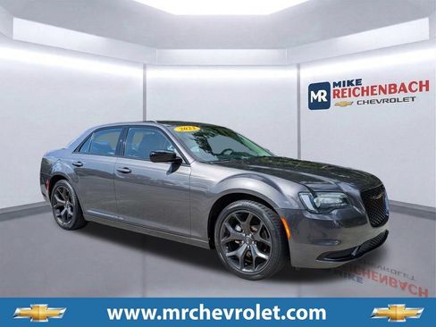 Used 2023 Chrysler 300 Touring w/ Sport Appearance Package RWD image 1