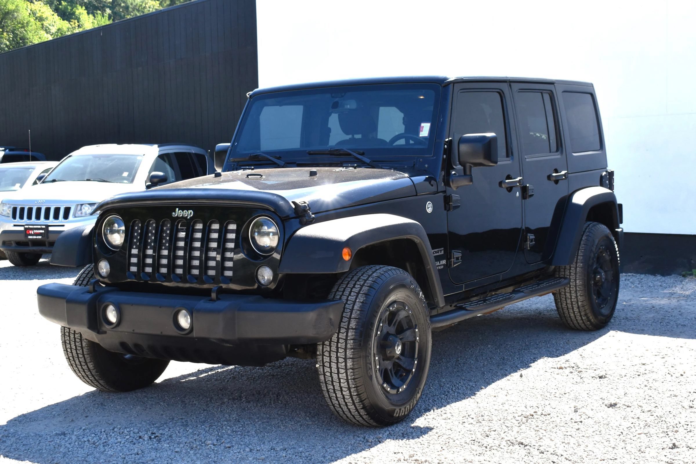 Used 2017 Jeep Wrangler Unlimited Sport w/ Quick Order Package 24S AWD/4WD image 3