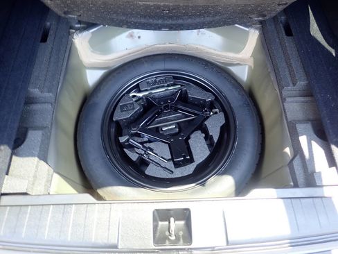 Used 2010 Subaru Outback 2.5i Premium image 22