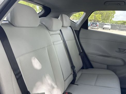 Used 2025 Hyundai Kona SE FWD image 26
