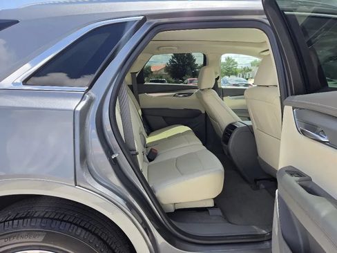 Used 2021 Cadillac XT5 Premium Luxury FWD image 19