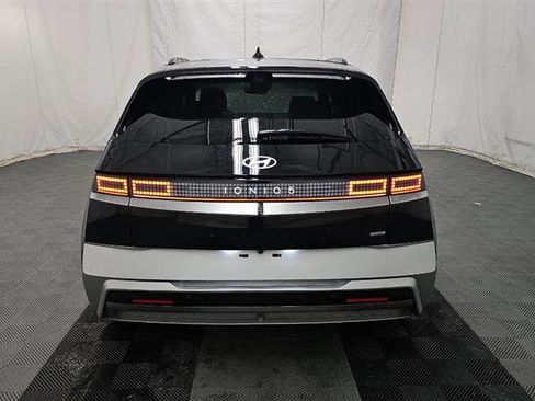 Used 2025 Hyundai Ioniq 5 Limited image 5