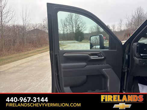 New 2025 Chevrolet Silverado 2500 High Country w/ Technology Package image 13