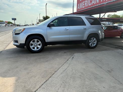 Used 2016 GMC Acadia SLE FWD image 16