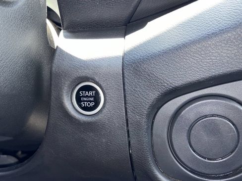 Used 2024 Nissan Frontier Pro-X w/ Pro Convenience Package RWD image 6
