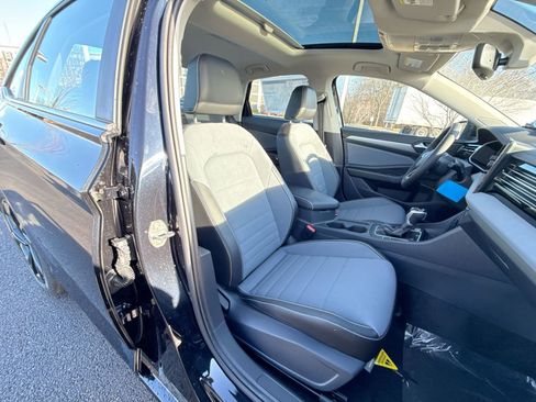 New 2026 Volkswagen Jetta SE image 24