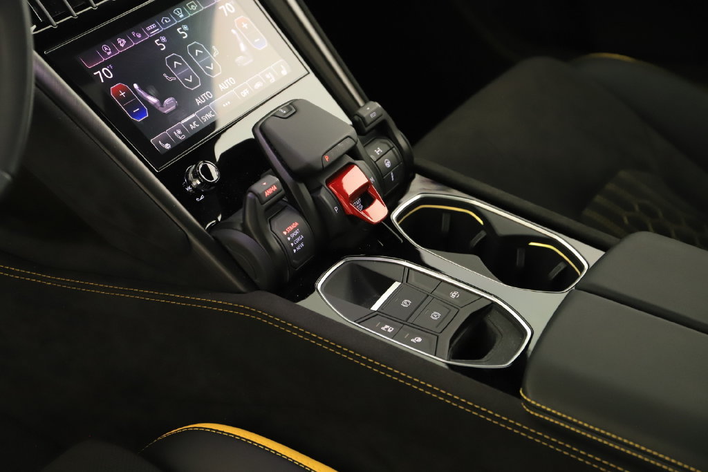 Used 2024 Lamborghini Urus S AWD/4WD image 17