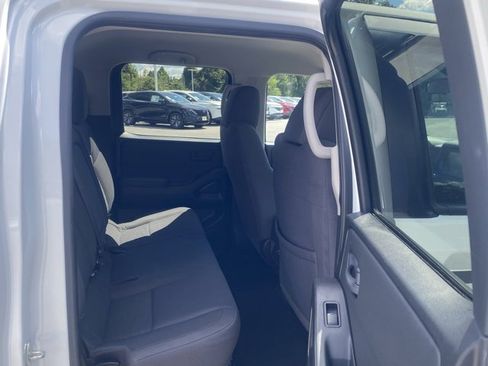 Used 2022 Nissan Frontier S w/ Technology Package image 27