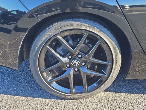 Used 2024 Honda Civic Sport image 18