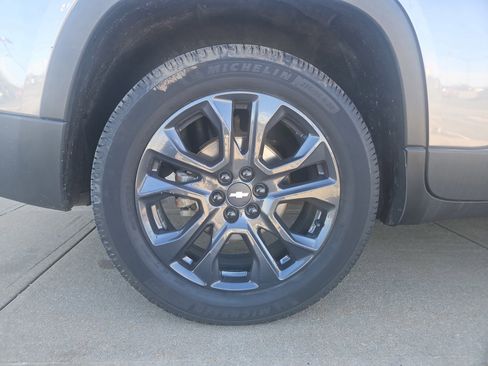 Used 2020 Chevrolet Traverse RS image 5