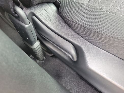 New 2026 Honda HR-V LX image 19