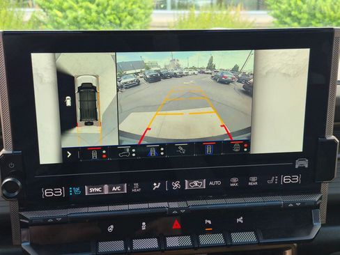 Used 2024 GMC Hummer EV 3X AWD/4WD image 25
