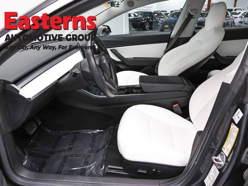 Used 2018 Tesla Model 3 Long Range image 14