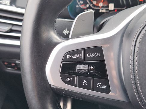 Used 2022 BMW X7 M50i w/ Executive Package image 30