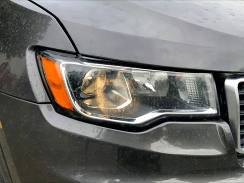 Used 2018 Jeep Grand Cherokee Limited AWD/4WD image 28