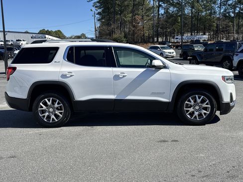Used 2021 GMC Acadia SLT image 2
