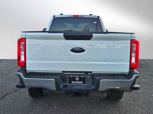 Used 2023 Ford F350 XLT image 4