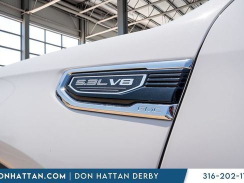 Used 2025 GMC Sierra 1500 SLT AWD/4WD image 34