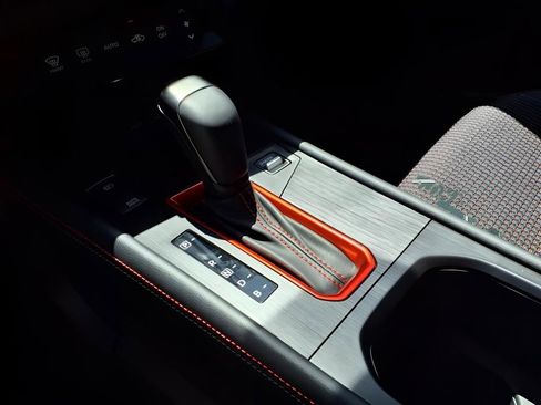 New 2025 Nissan Kicks SR w/ Illumination Package image 15