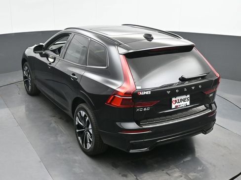 New 2026 Volvo XC60 B5 Plus w/ Protection Package Premier image 38