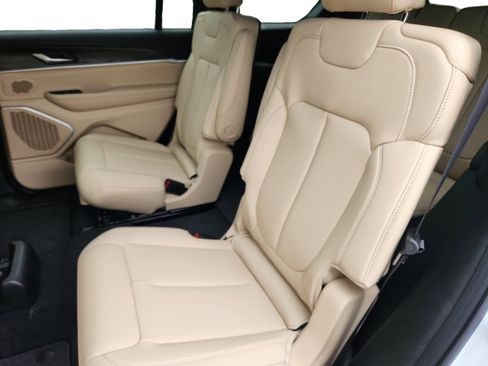 New 2026 Jeep Grand Cherokee L Limited AWD/4WD image 23