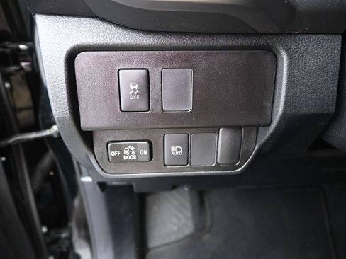 Used 2022 Toyota Tacoma SR5 w/ Technology Package RWD image 12