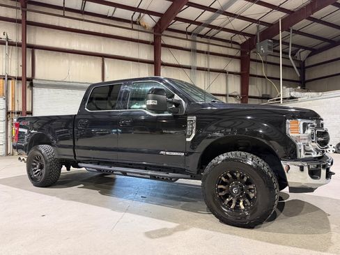 Used 2022 Ford F250 Lariat w/ Lariat Ultimate Package AWD/4WD image 3