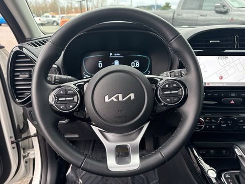 Used 2023 Kia Soul EX image 27