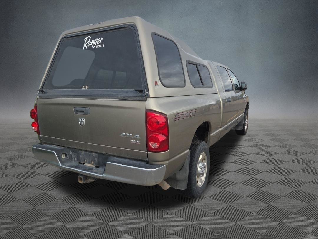 Used 2008 Dodge Ram 2500 Truck SXT w/ Popular Equipment Group AWD/4WD image 2