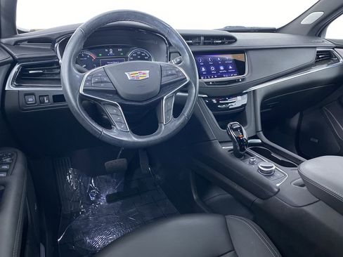 Certified 2023 Cadillac XT5 Premium Luxury image 2