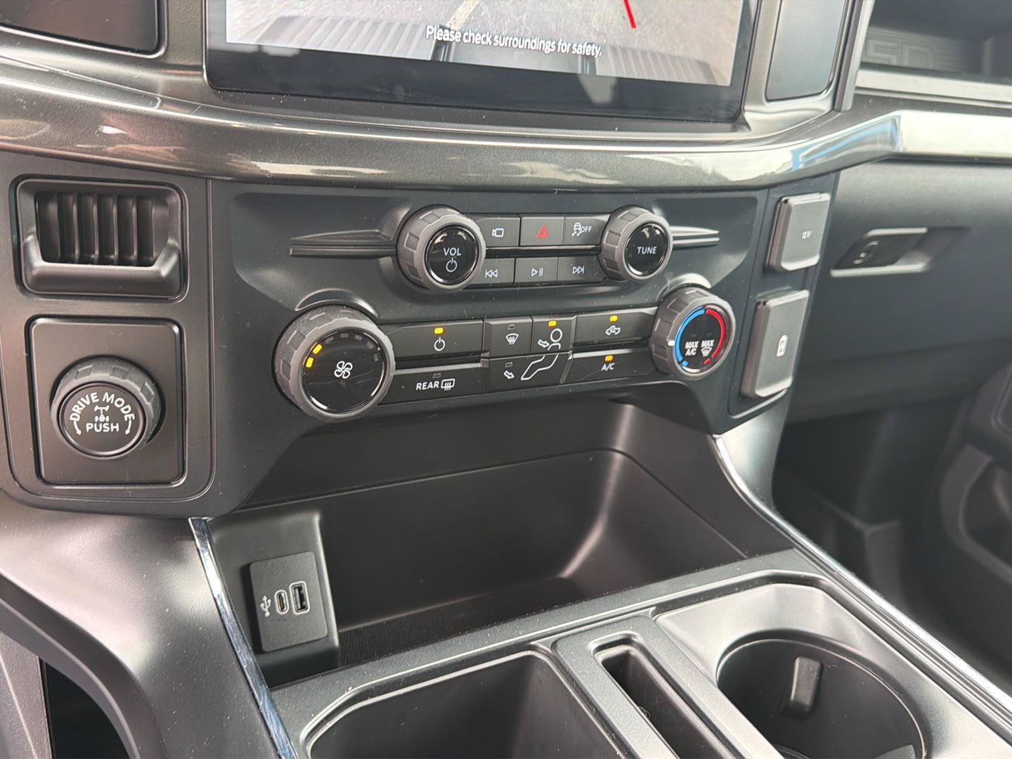 Used 2025 Ford F150 STX w/ Equipment Group 200A RWD image 27