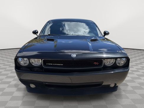 Used 2010 Dodge Challenger R/T RWD image 2