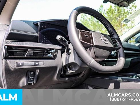 Certified 2025 Nissan Murano SV image 52