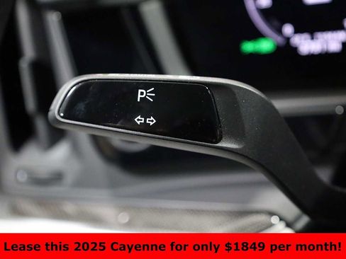 Certified 2025 Porsche Cayenne E-Hybrid image 30