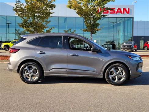 Used 2023 Ford Escape ST-Line w/ Tech Pack #1 image 2