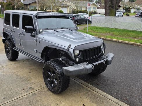 Used 2015 Jeep Wrangler Unlimited Sahara w/ Dual Top Group image 3